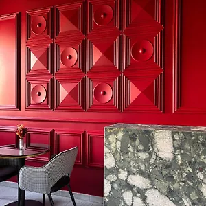 ** Hotel Av Italy