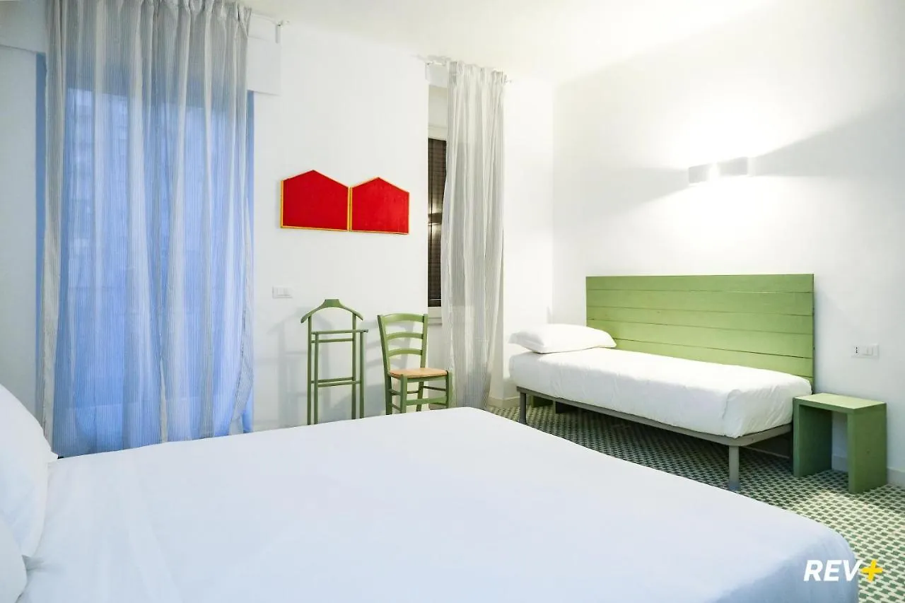 לה ספציה Lia Art Hotel